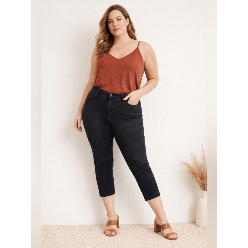 Torrid Black Wash Skinny Jeans Size 20 Stretch High Rise Cropped